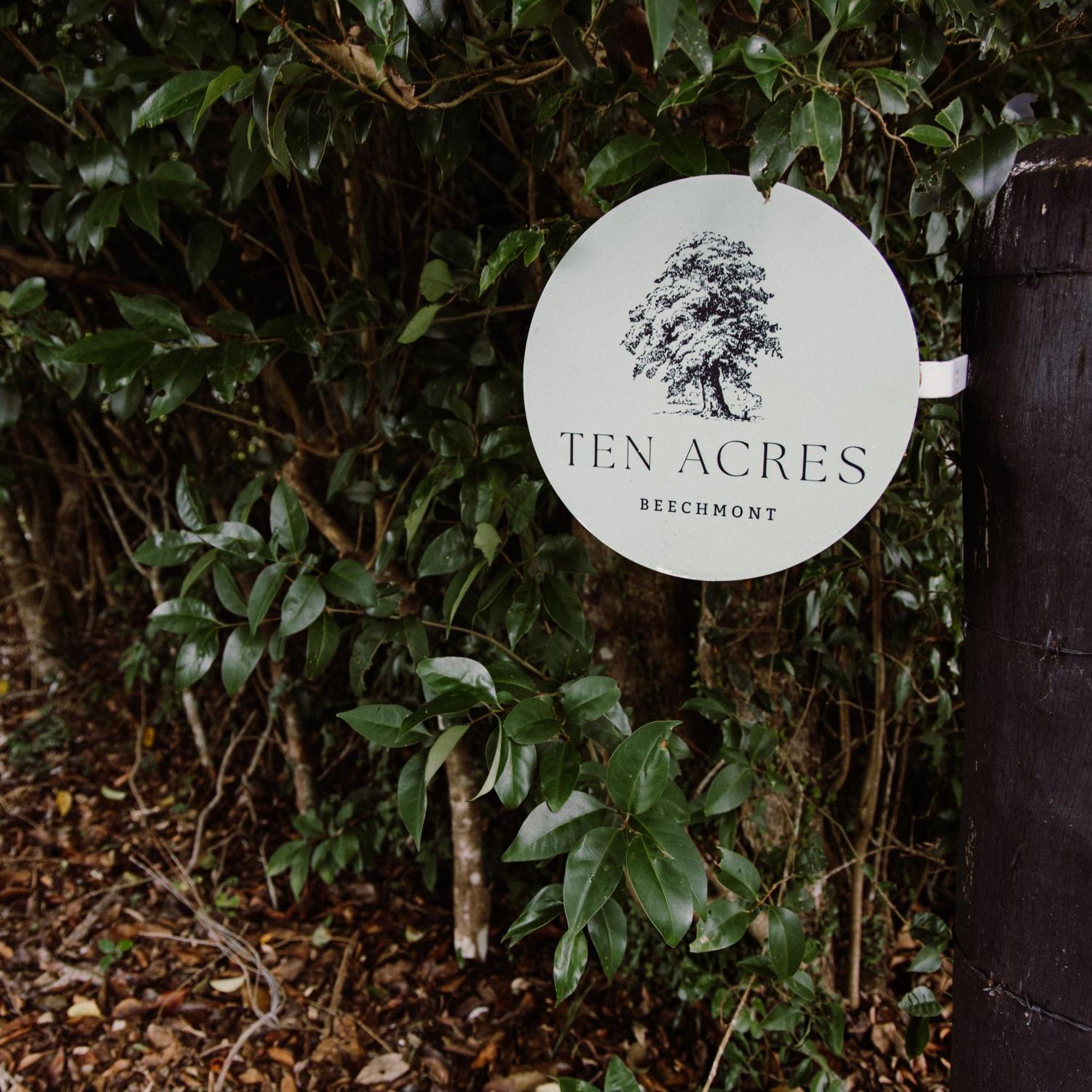 Ten Acres Beechmont Exterior foto